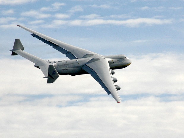 Aeronave tem seis turbinas e 84 m de comprimento (Foto: Divulgação/ Antonov Company)